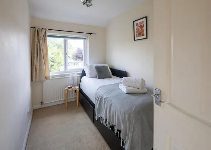 Feriehus New Contractor & Groups-3bedrooms-parking-by Fab *