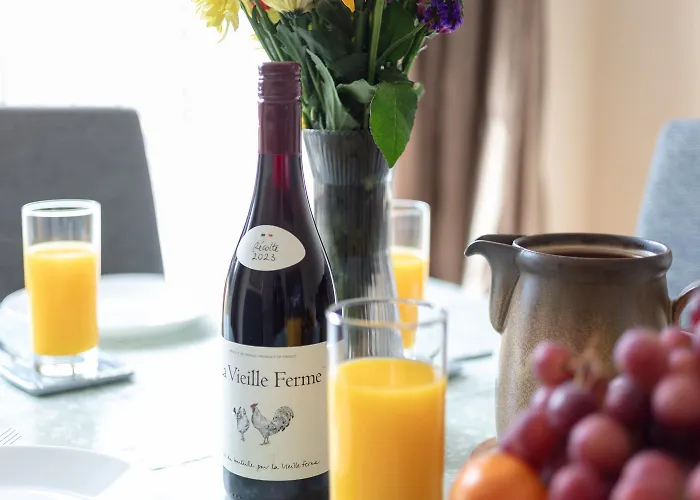 New Contractor & Groups-3bedrooms-parking-by Fab Feriehus